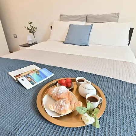 Izzhome Flamingo Apartament