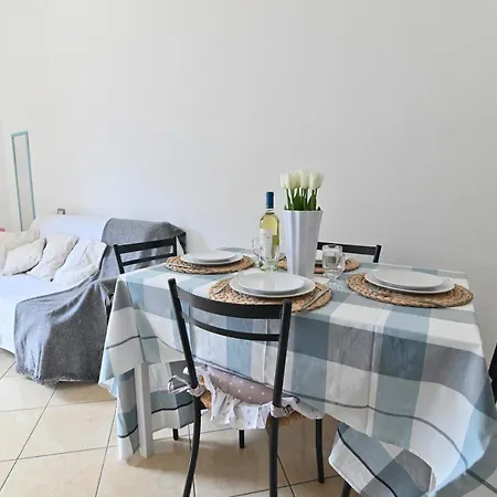 Izzhome Flamingo * Pula