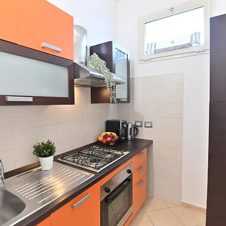 Izzhome Flamingo Apartament *