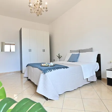Izzhome Flamingo Apartament